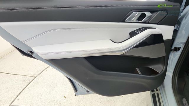 2026 BMW X7 xDrive40i AWD