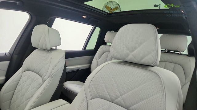 2026 BMW X7 xDrive40i AWD