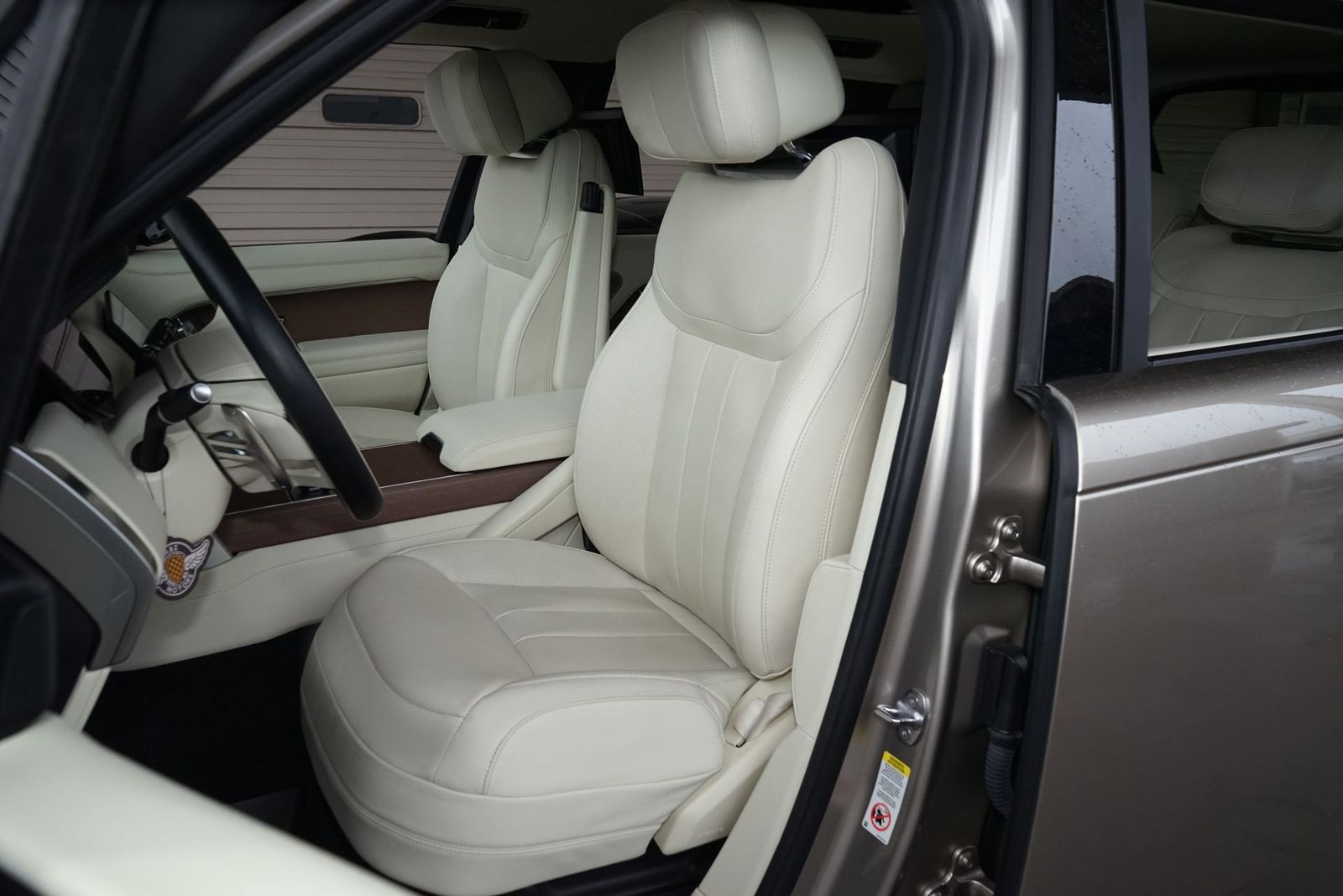 2023 Land Rover Range Rover Autobiography AWD