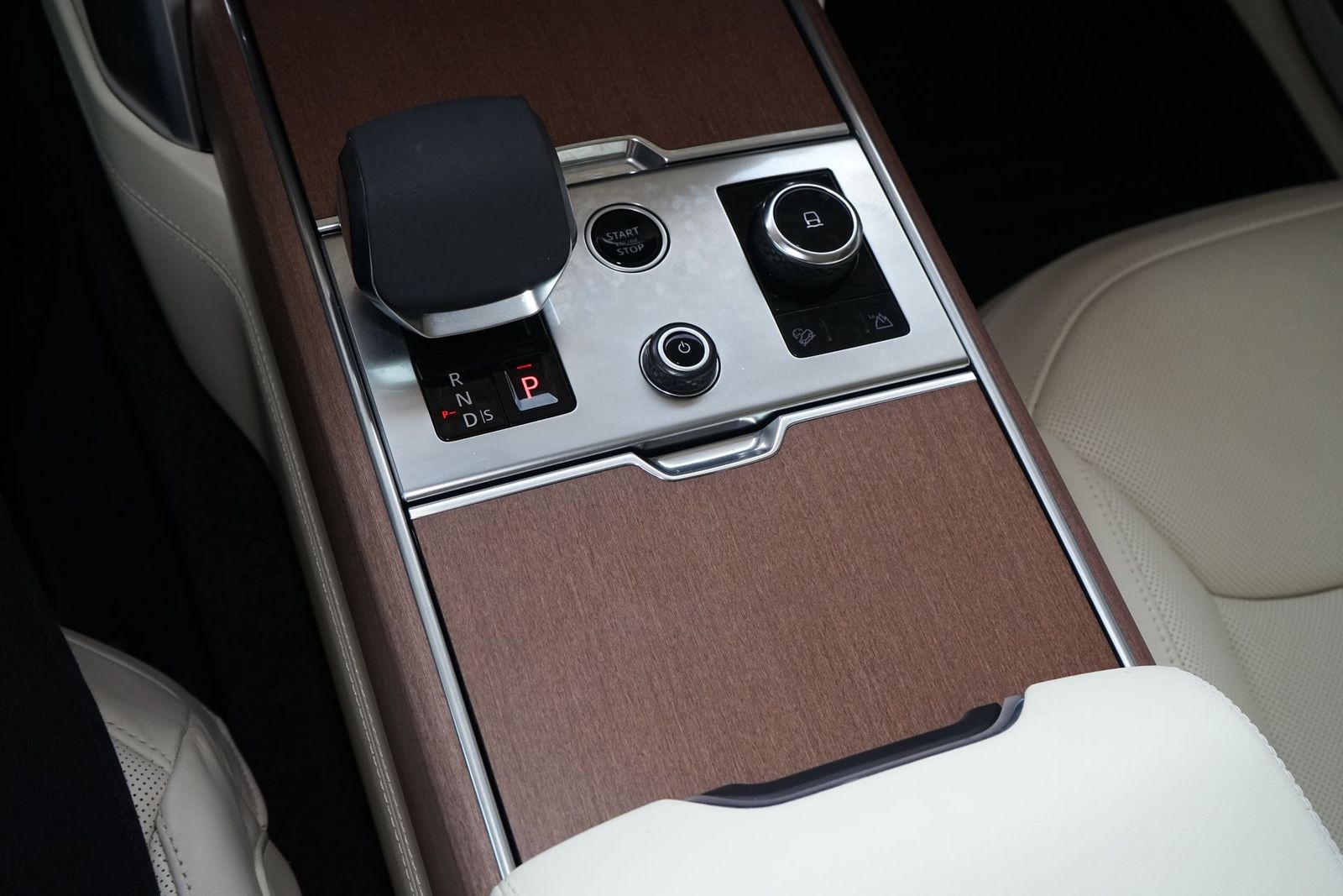 2023 Land Rover Range Rover Autobiography AWD