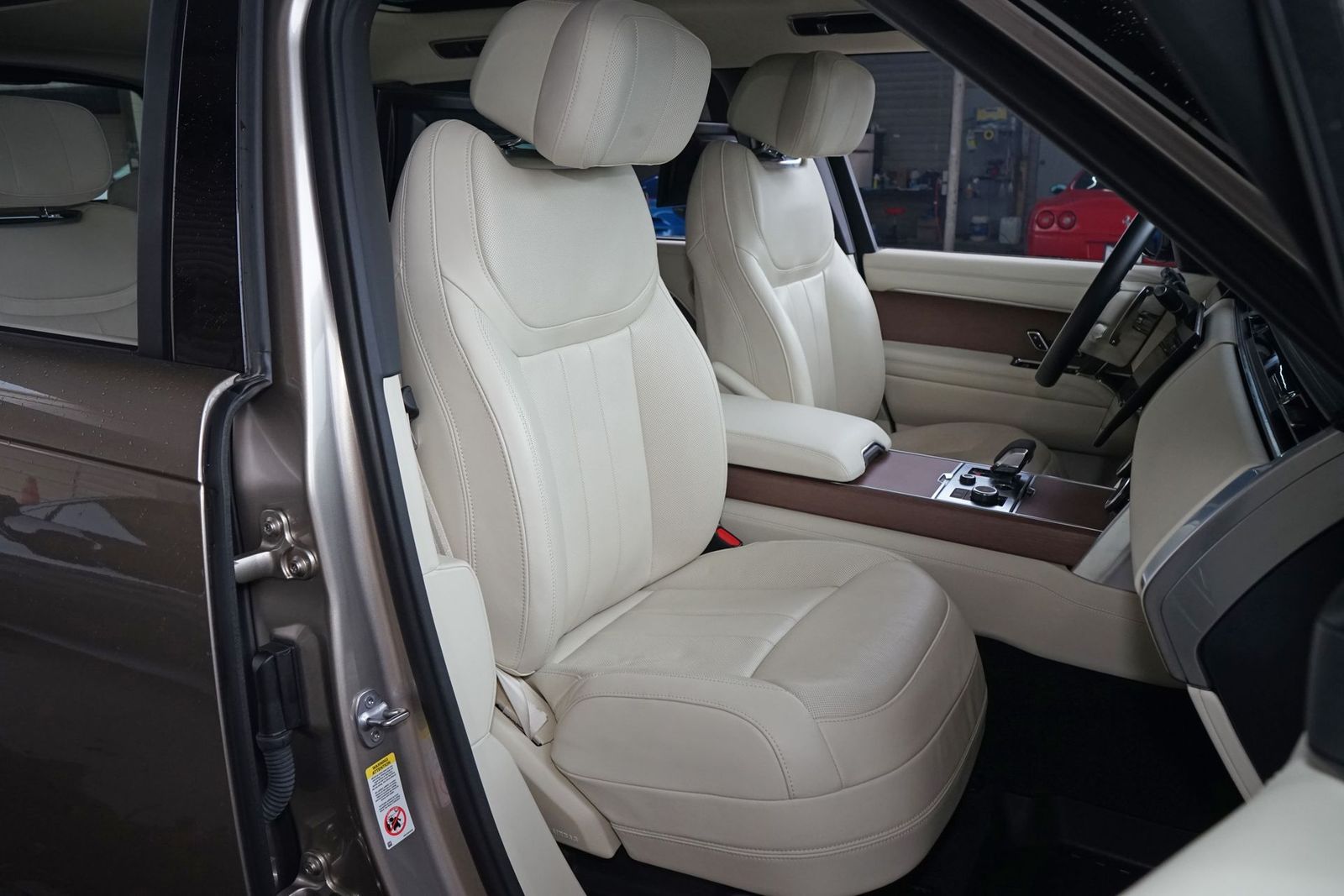 2023 Land Rover Range Rover Autobiography AWD