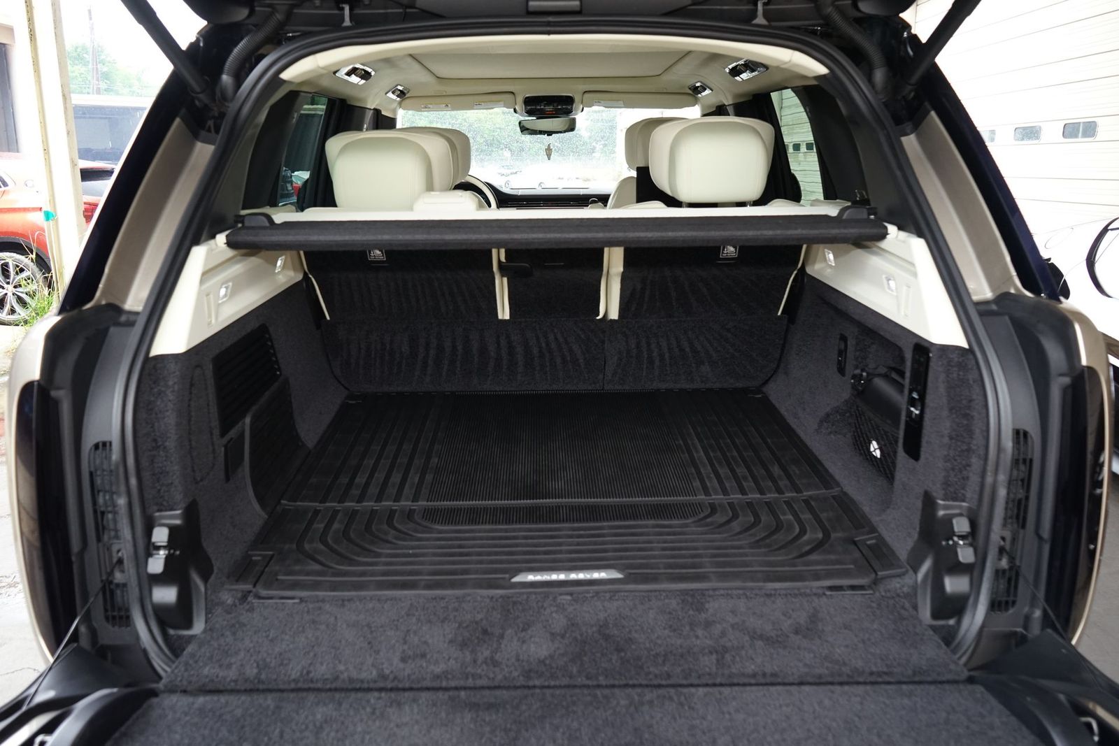 2023 Land Rover Range Rover Autobiography AWD