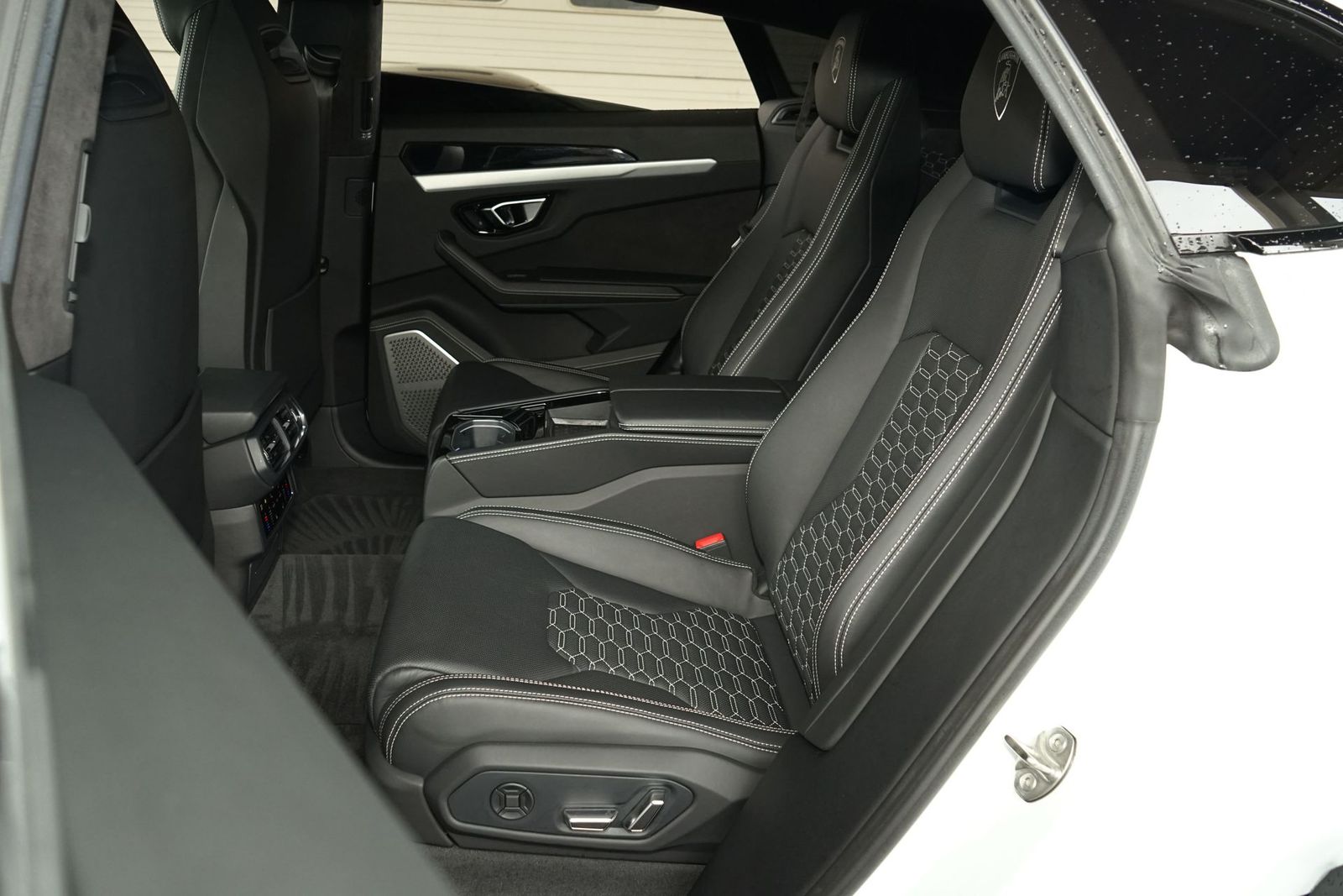 2020 Lamborghini Urus Base AWD