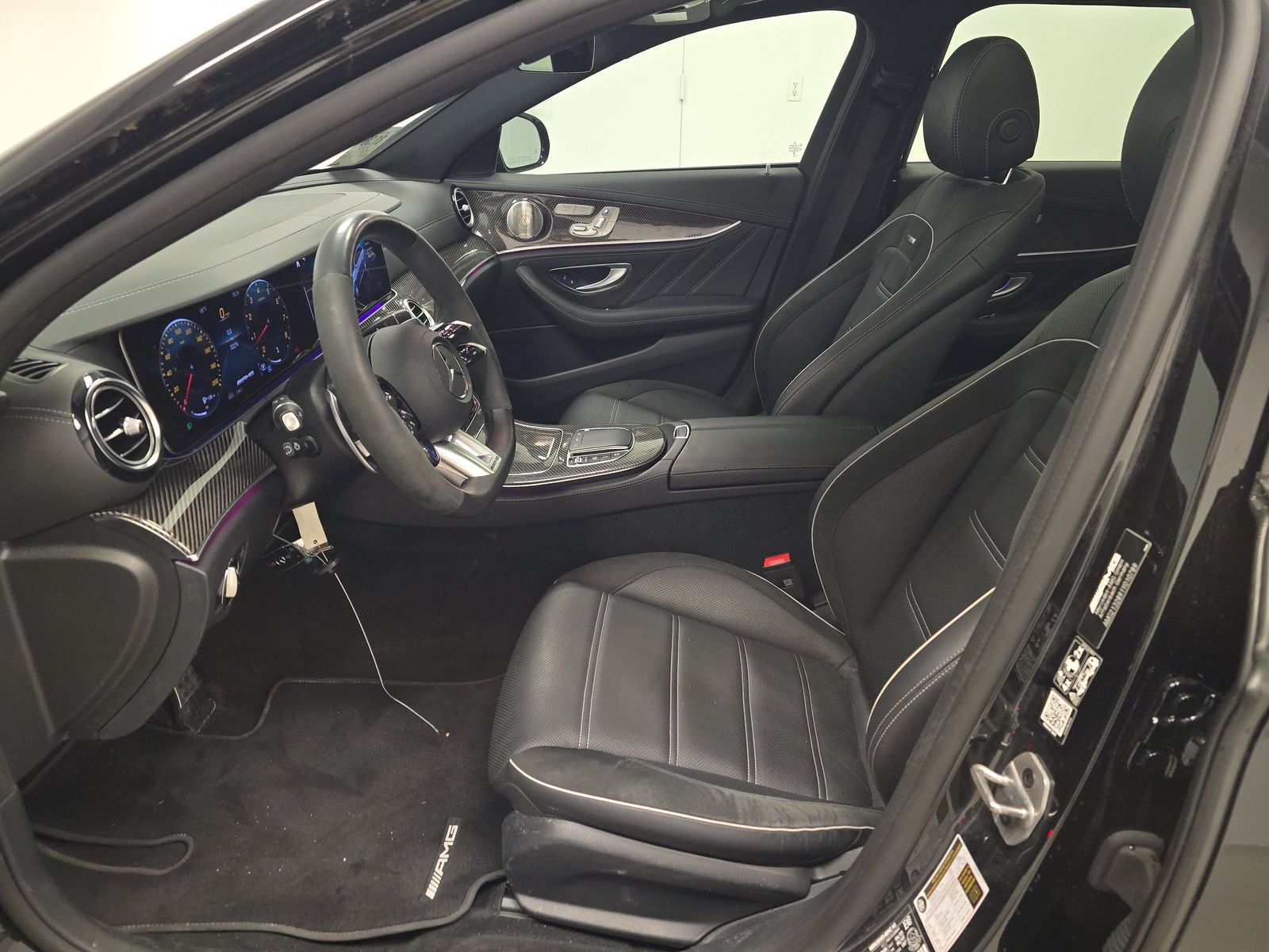 MERCEDES-BENZ E-CLASS - 8