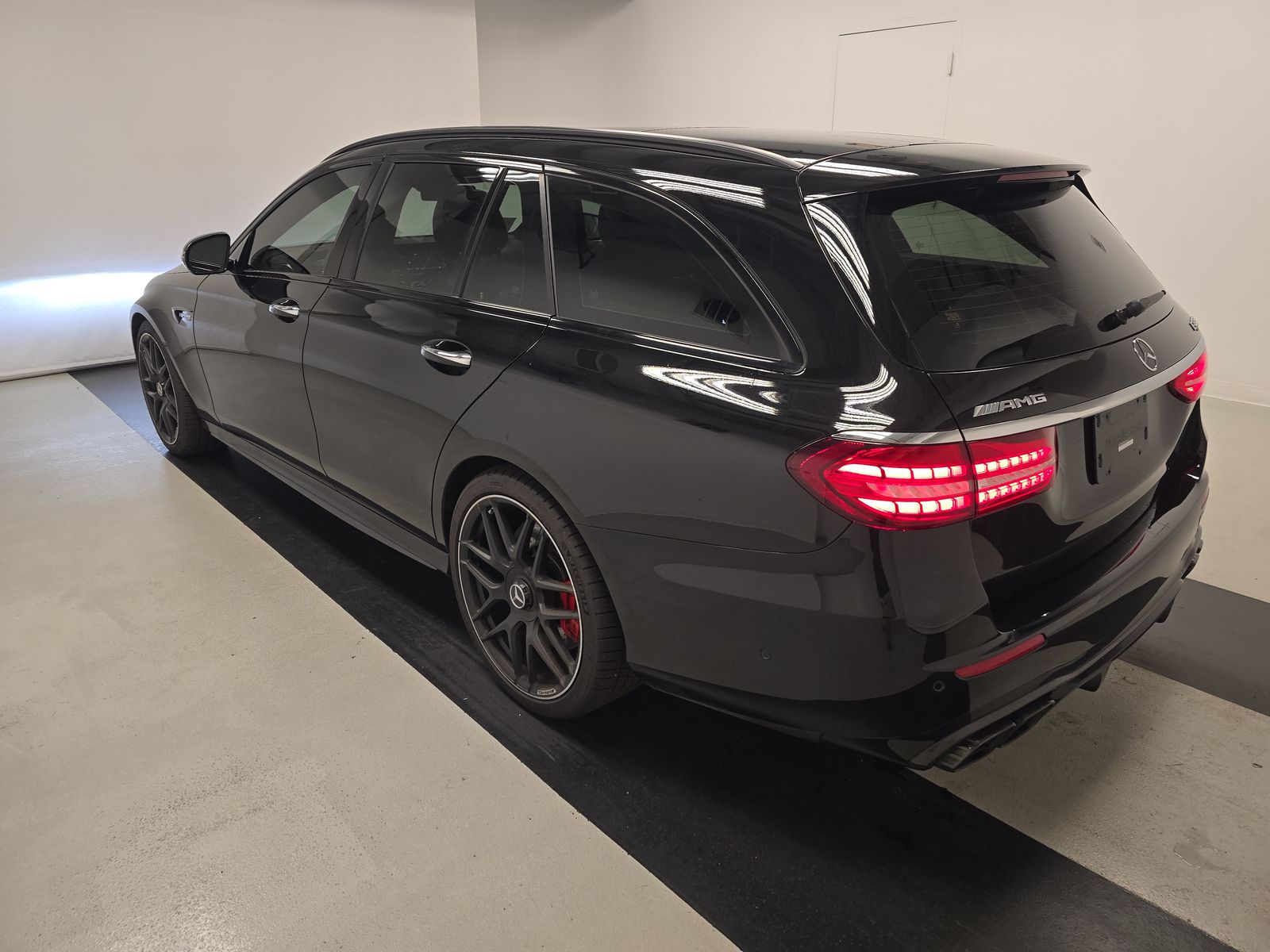 MERCEDES-BENZ E-CLASS - 7