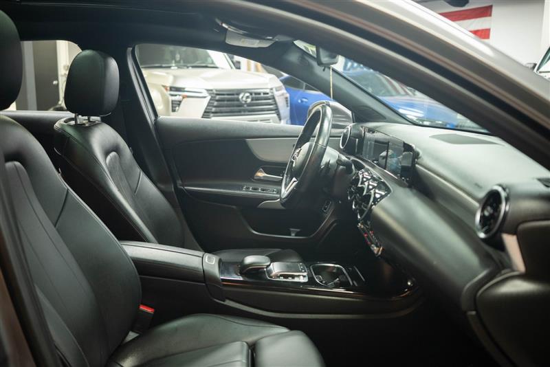 2019 Mercedes-Benz A-Class A 220 FWD
