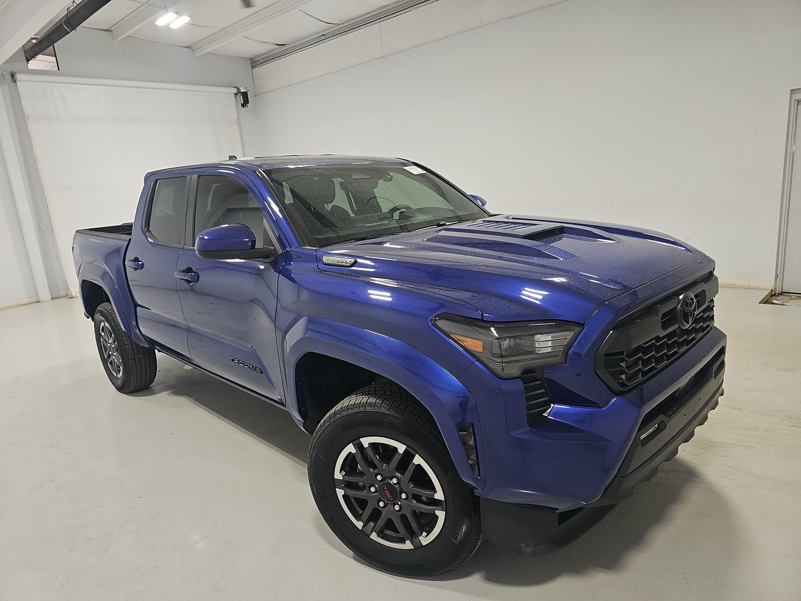 TOYOTA TACOMA - 4
