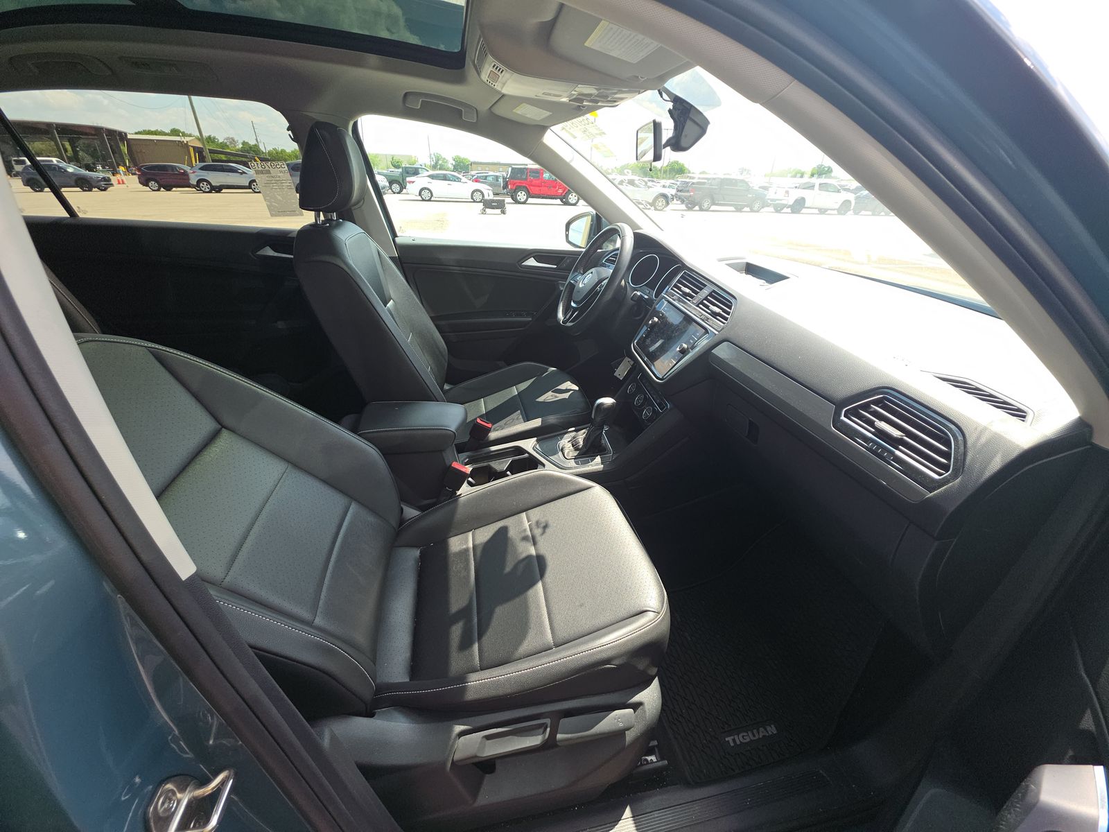 2021 Volkswagen Tiguan 2.0T SE FWD