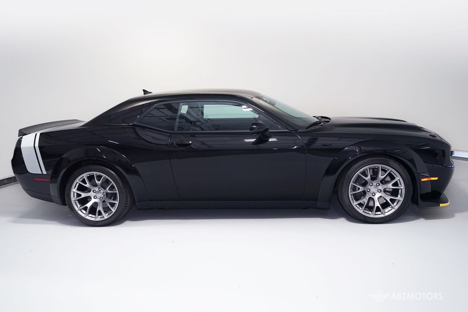 DODGE SRT HELLCAT BLACK GHOST - 5