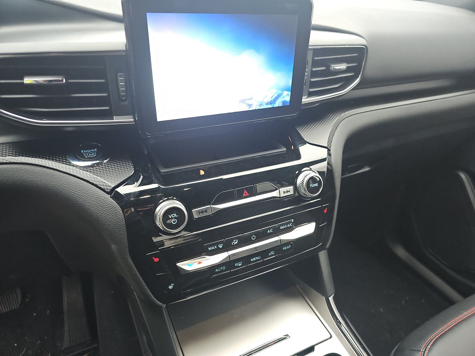 2024 Ford Explorer ST-Line AWD