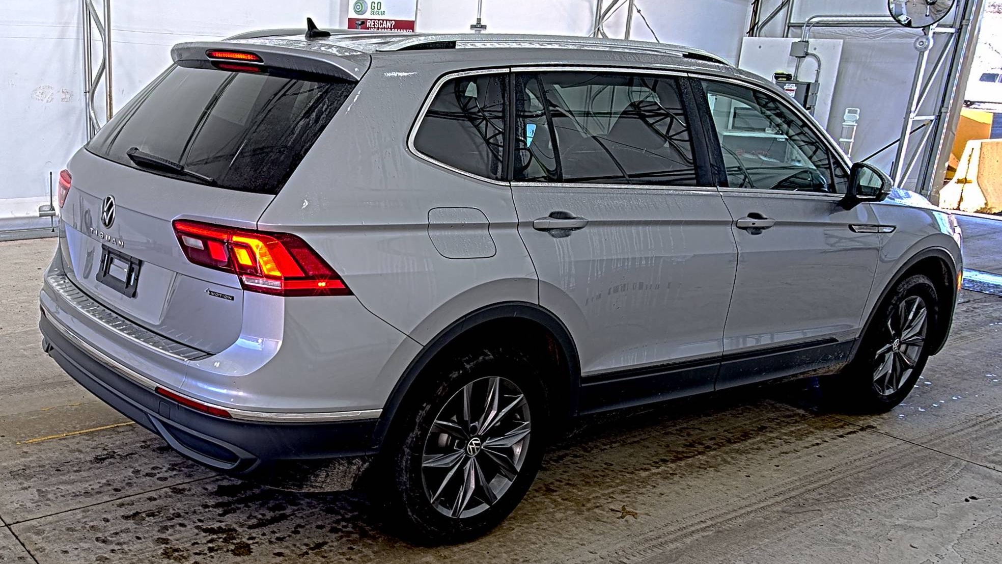 2022 Volkswagen Tiguan 2.0T SE AWD
