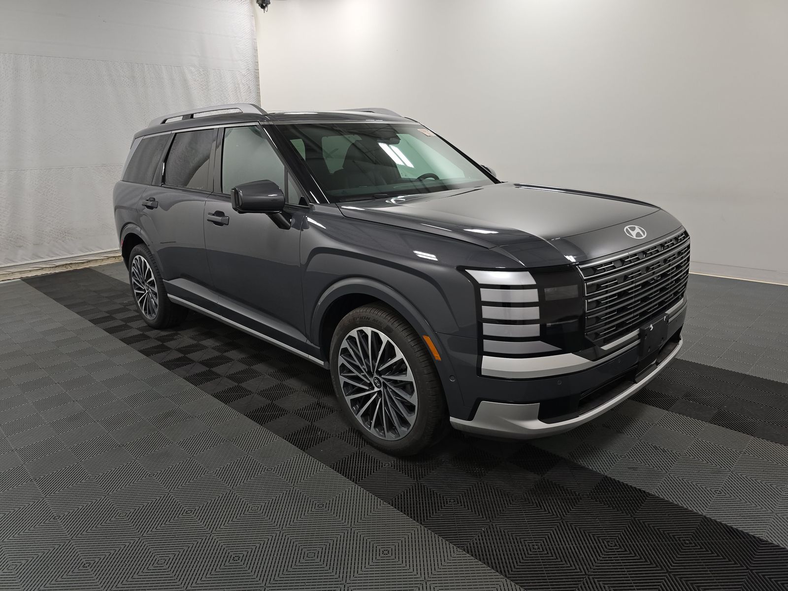 HYUNDAI CALLIGRAPH - 4