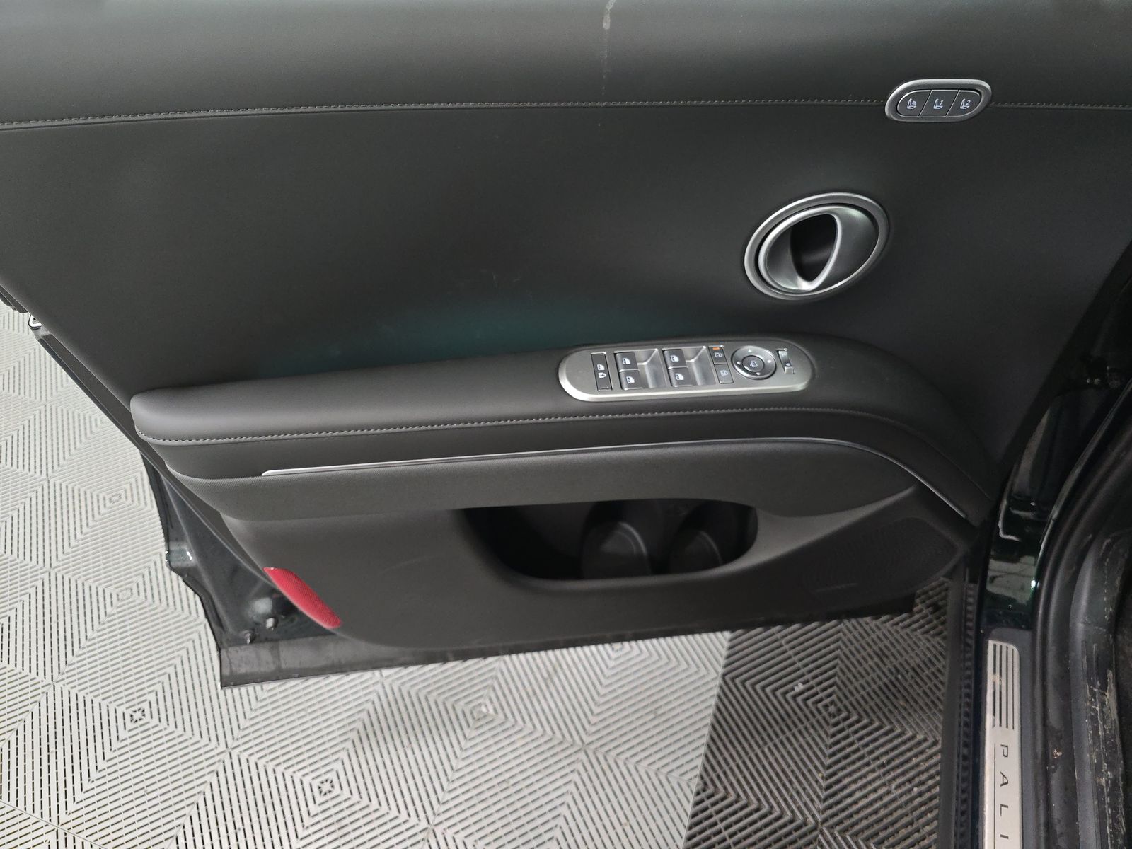 HYUNDAI CALLIGRAPH - 10