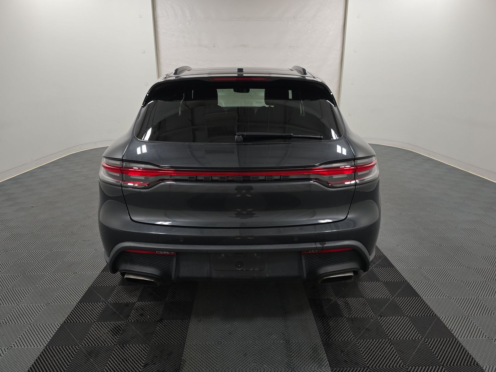 2022 Porsche Macan Base AWD