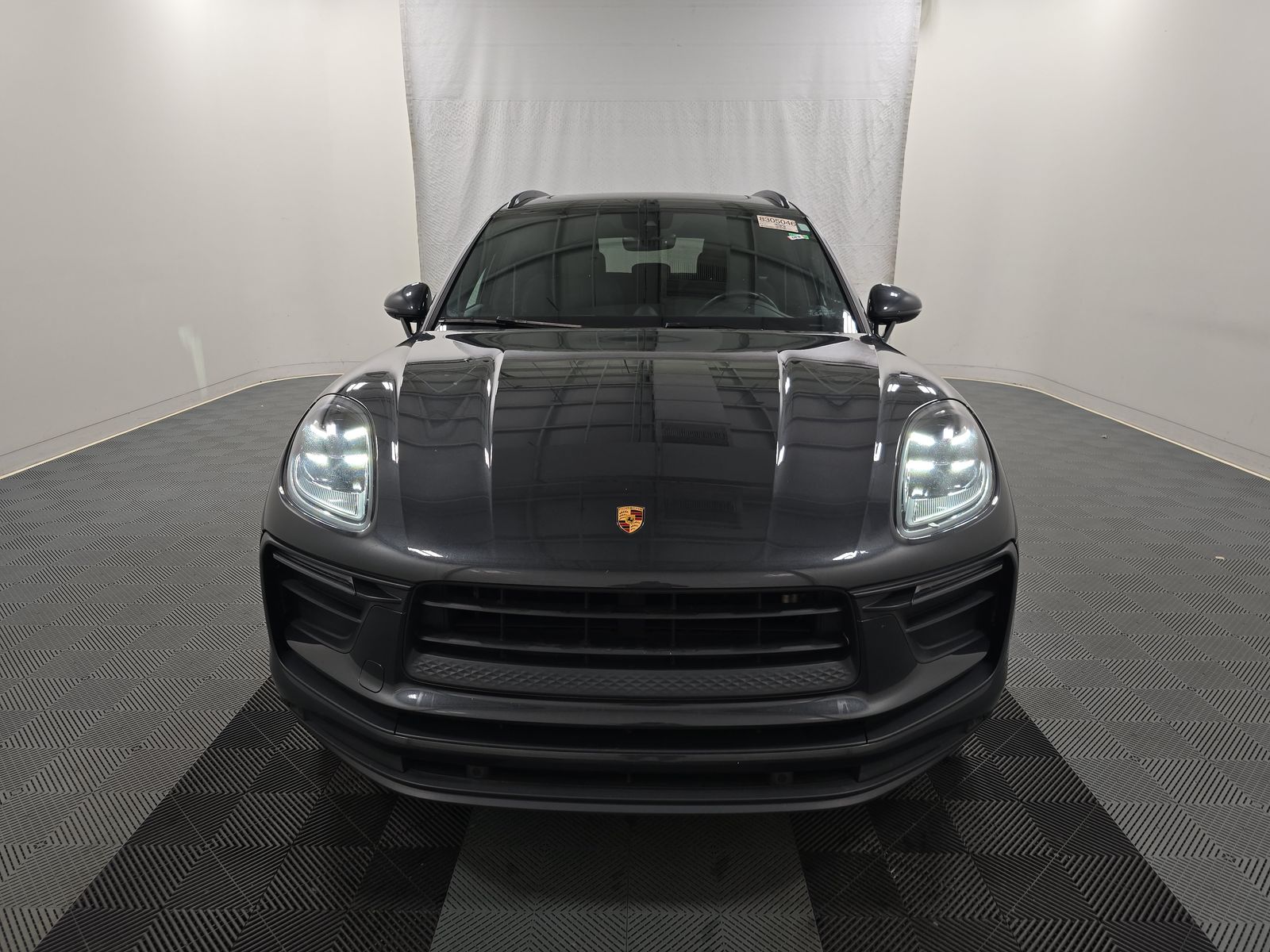 2022 Porsche Macan Base AWD