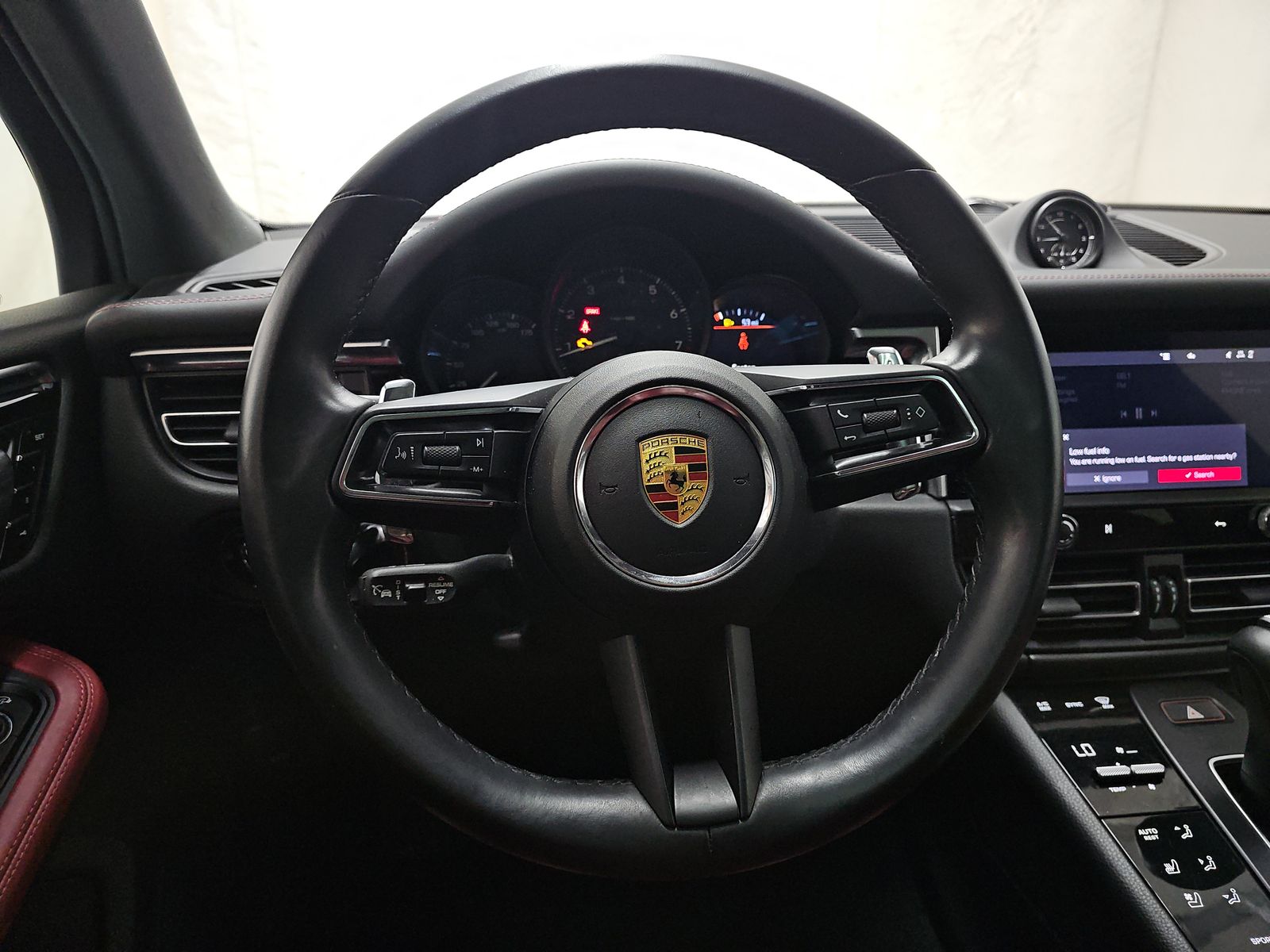 2023 Porsche Macan Base AWD