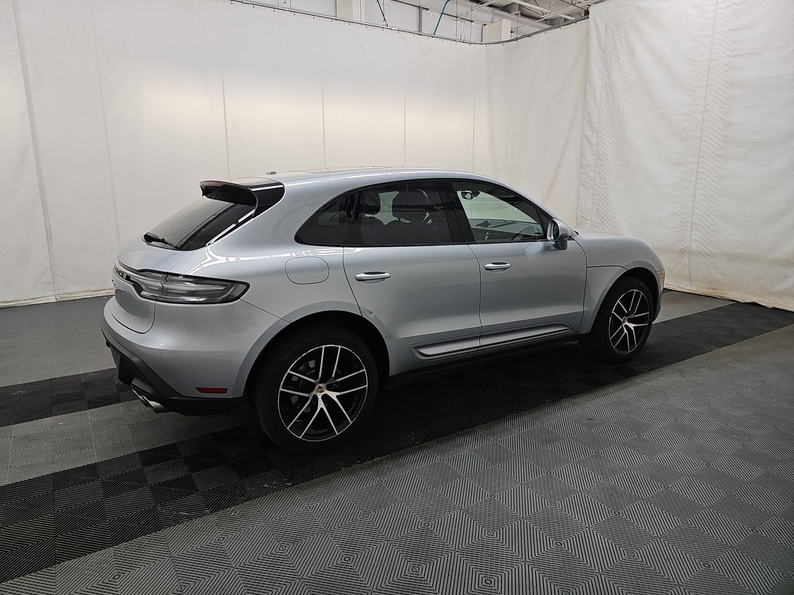 2023 Porsche Macan Base AWD