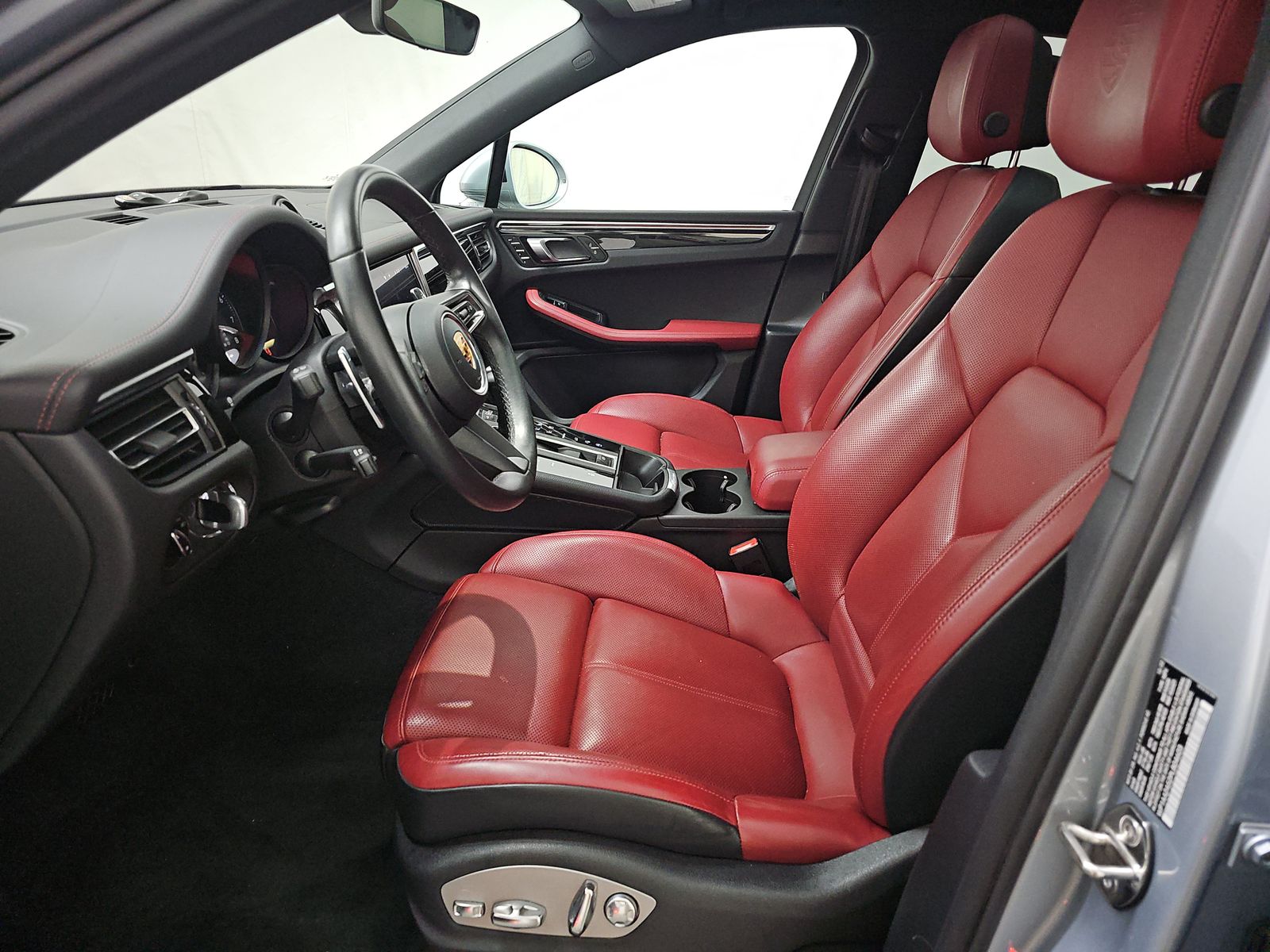 2023 Porsche Macan Base AWD