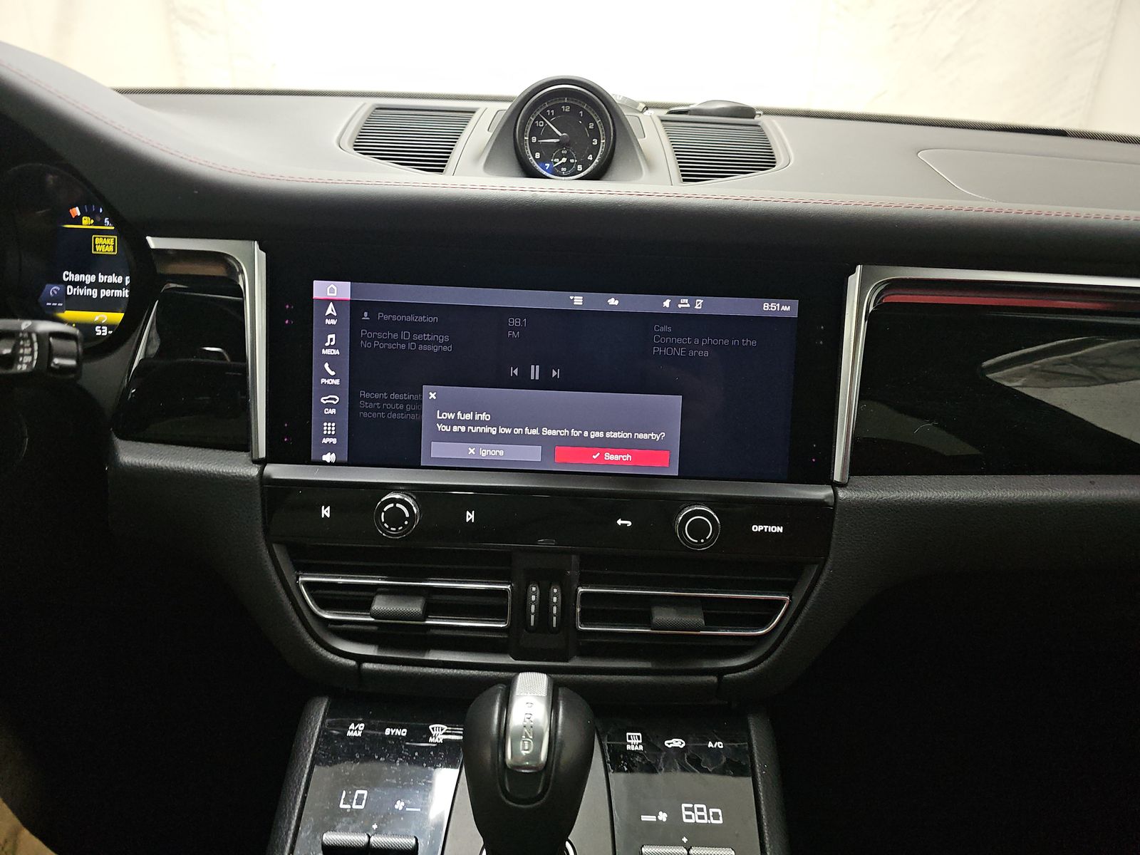 2023 Porsche Macan Base AWD