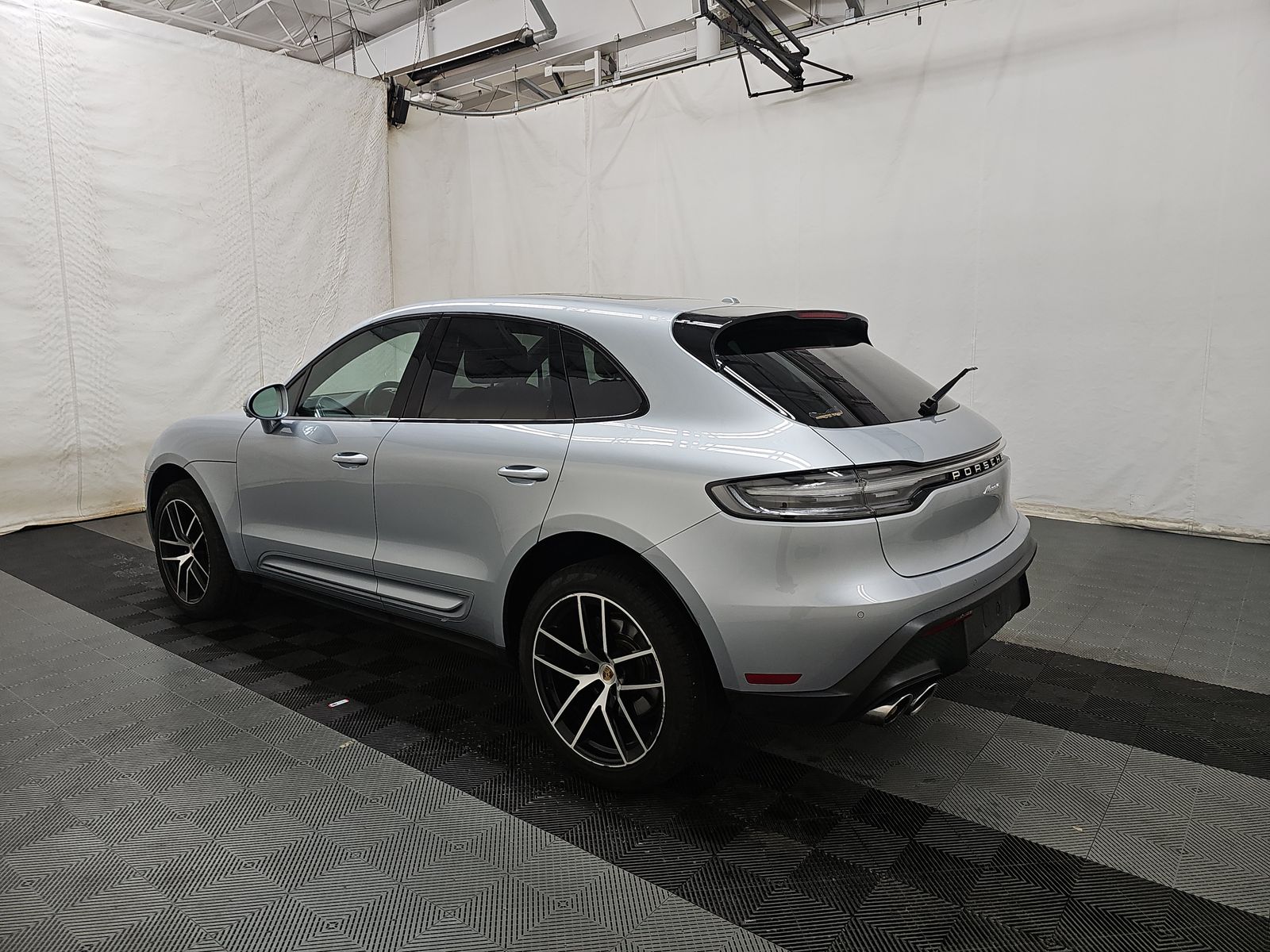 2023 Porsche Macan Base AWD