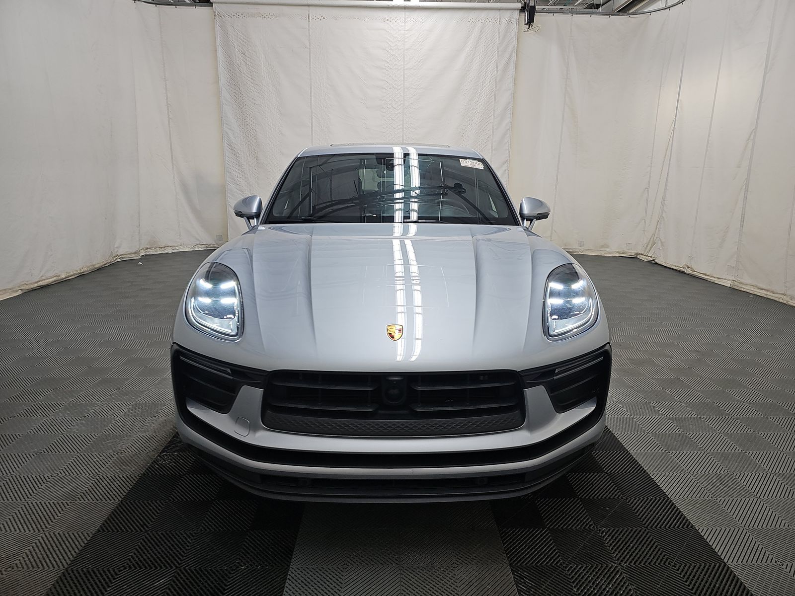 2023 Porsche Macan Base AWD
