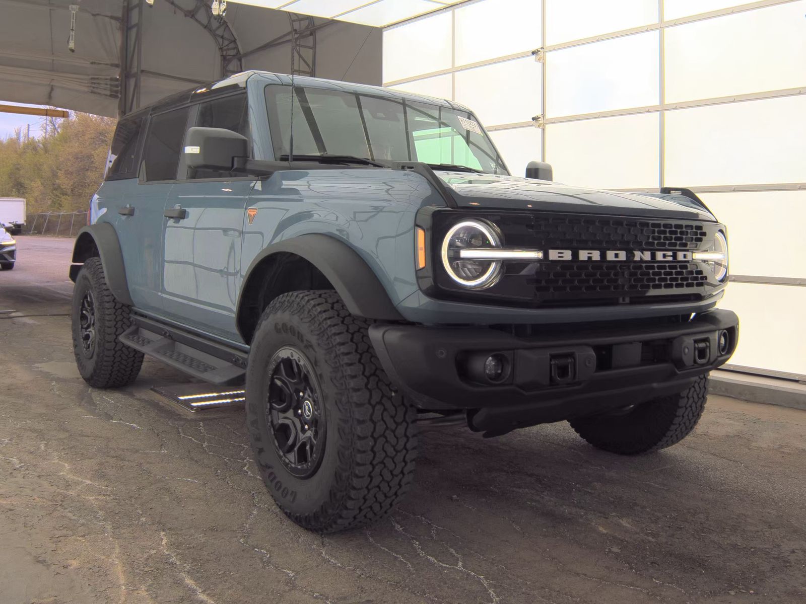 FORD BRONCO - 5