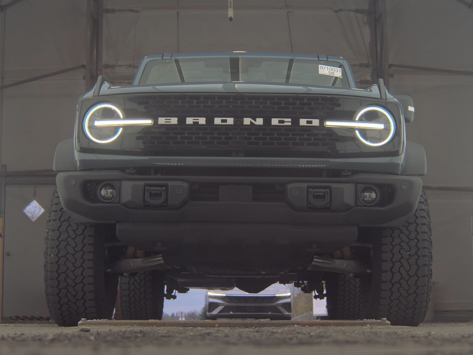 FORD BRONCO - 4