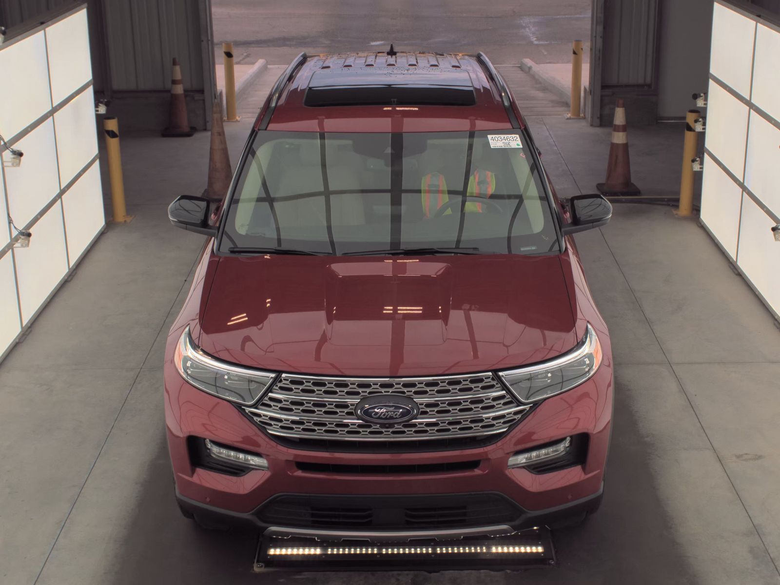FORD EXPLORER - 3