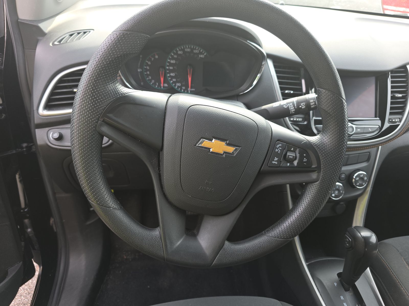 CHEVROLET TRAX - 10