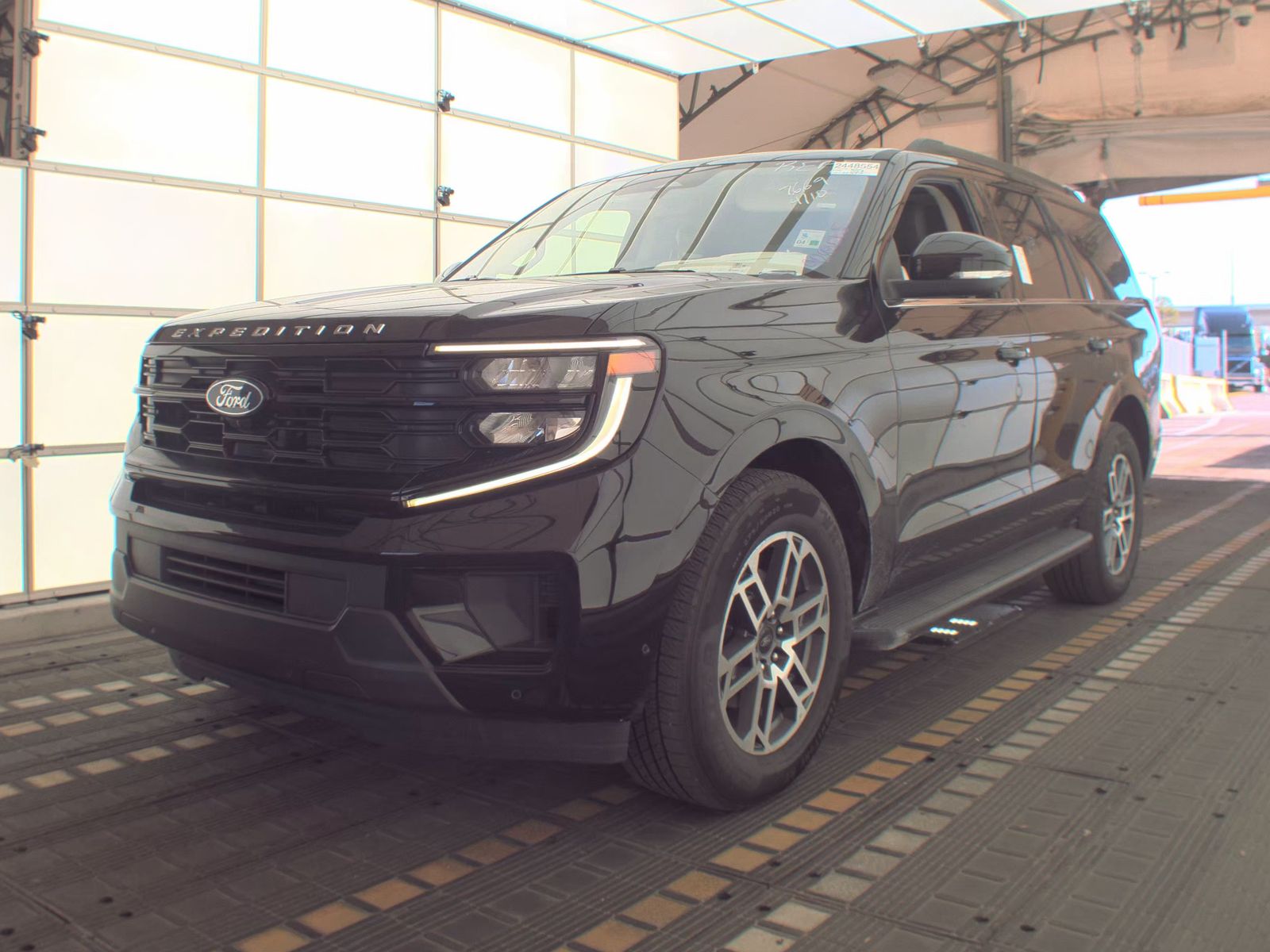 FORD EXPEDITION - 1
