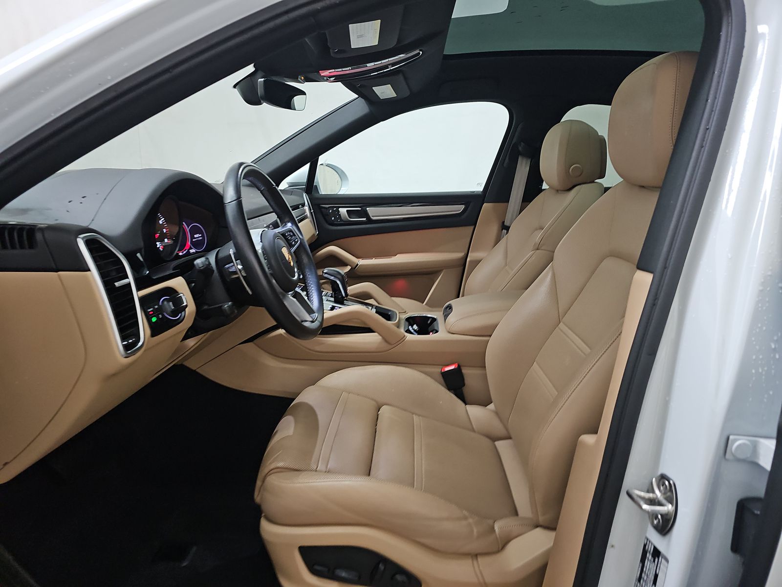 PORSCHE CAYENNE - 8