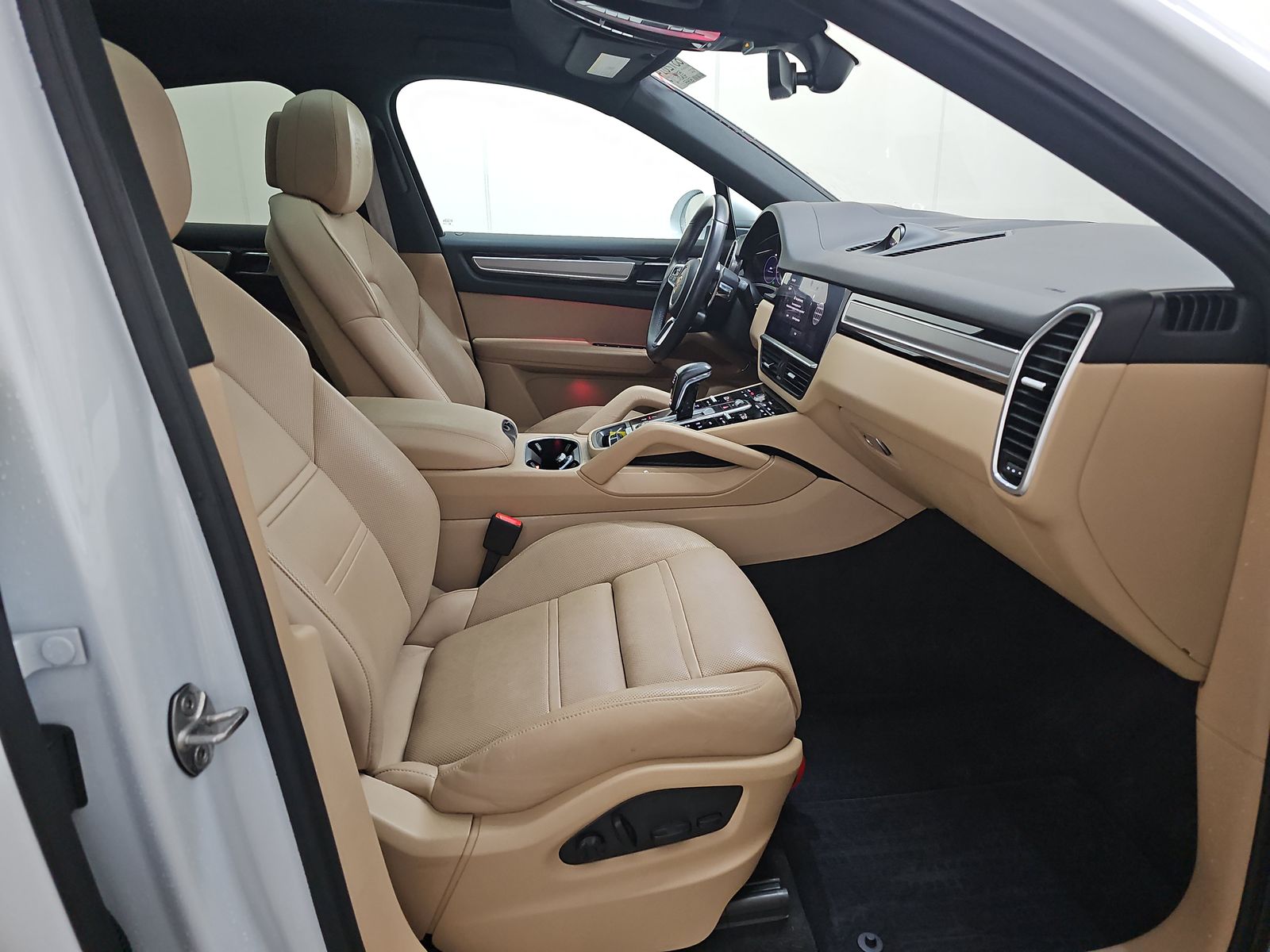 PORSCHE CAYENNE - 9