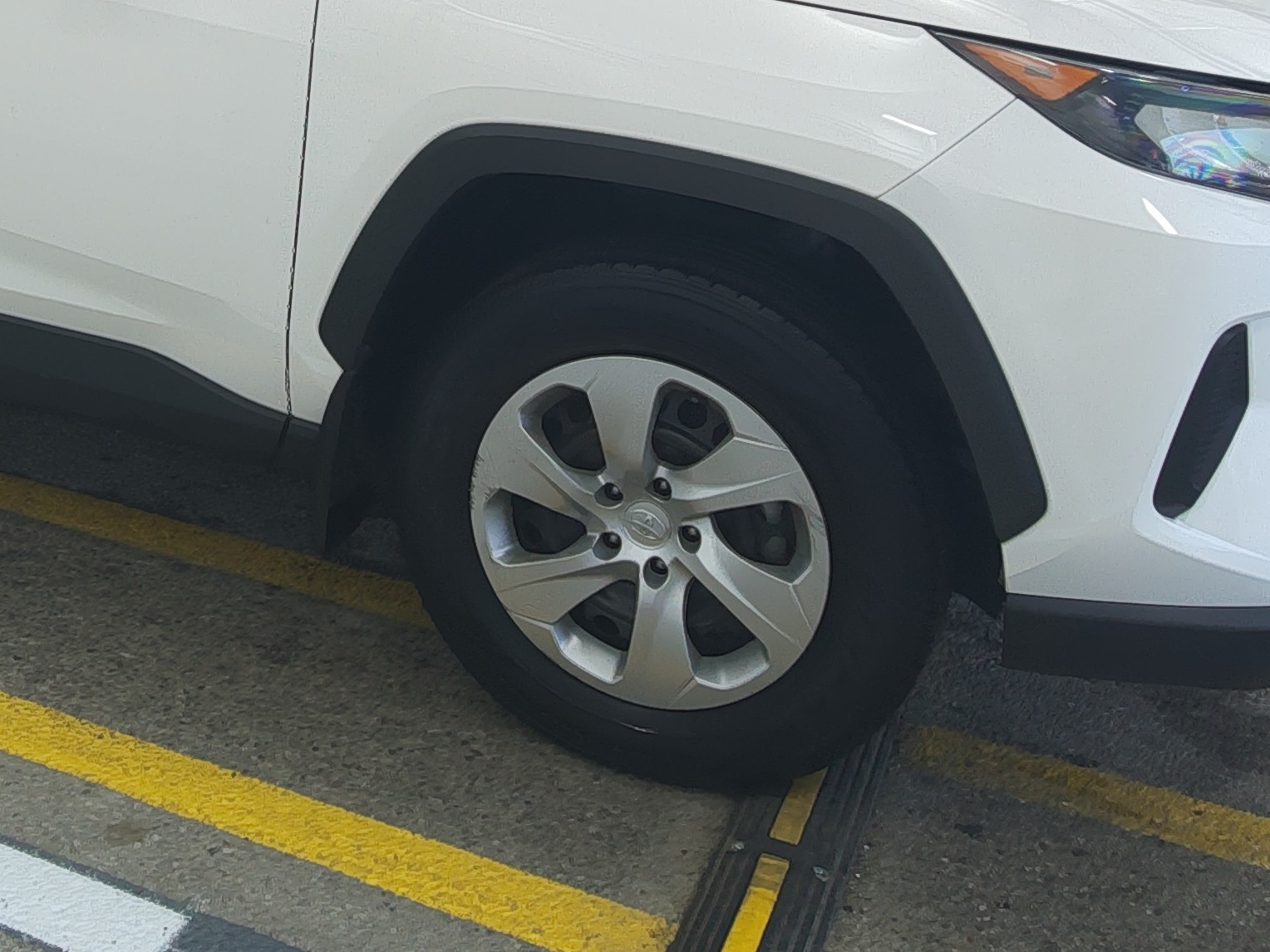 2021 Toyota RAV4 LE AWD