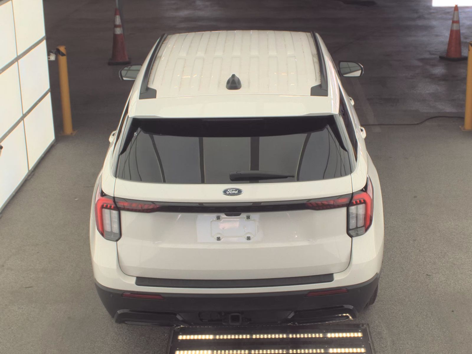 FORD EXPLORER - 7