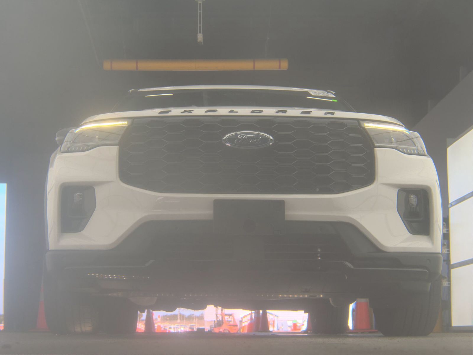 FORD EXPLORER - 4