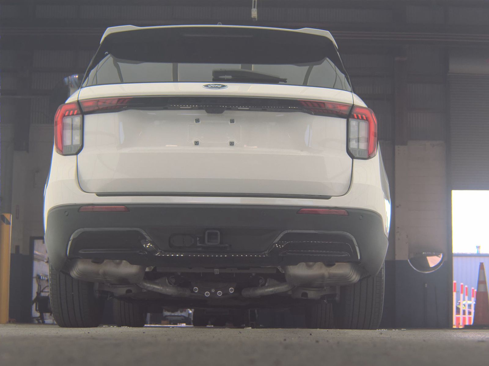FORD EXPLORER - 8