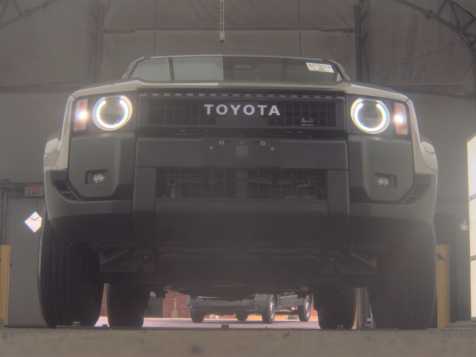 TOYOTA LAND CRUISER - 4