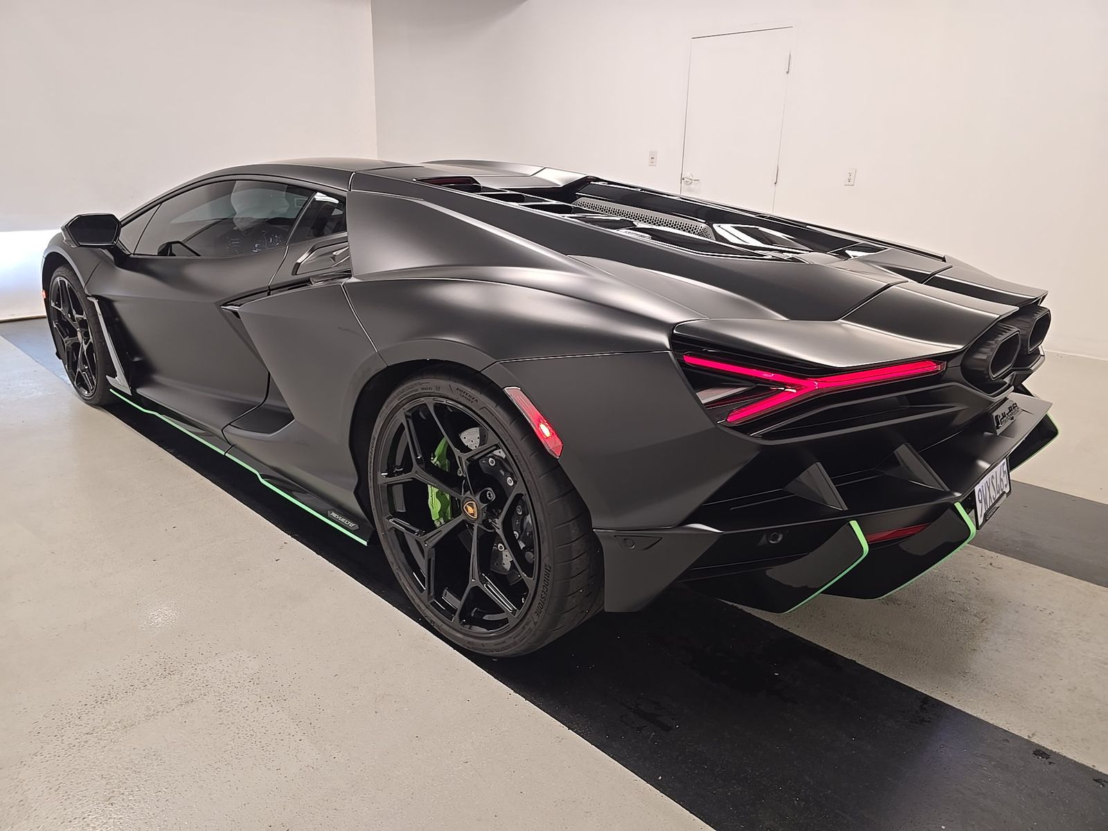 2024 Lamborghini Revuelto Base AWD