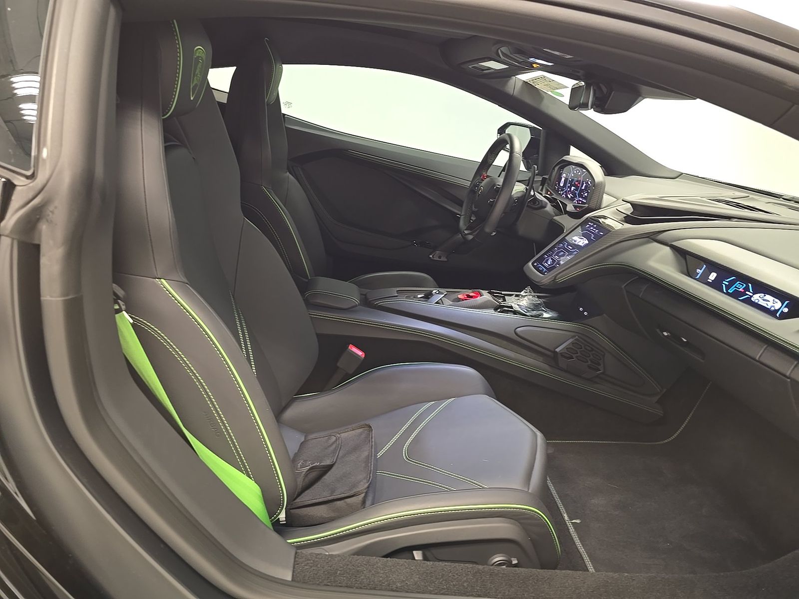 2024 Lamborghini Revuelto Base AWD
