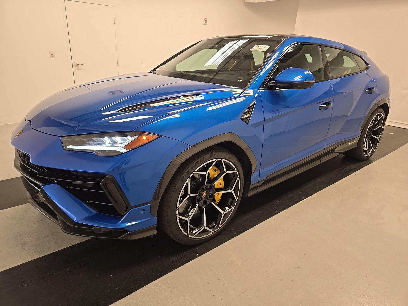 2024 Lamborghini Urus Performante AWD