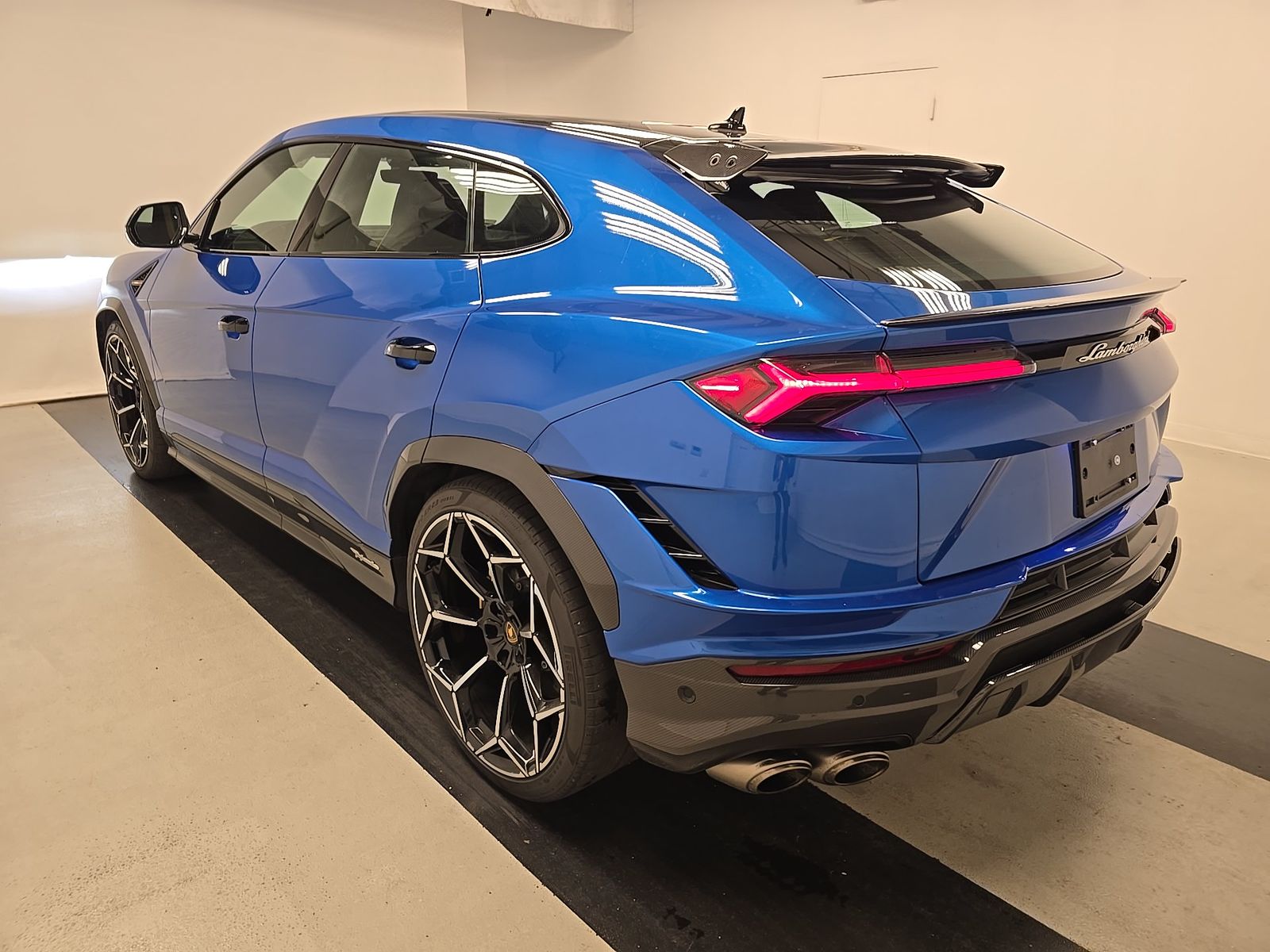 2024 Lamborghini Urus Performante AWD