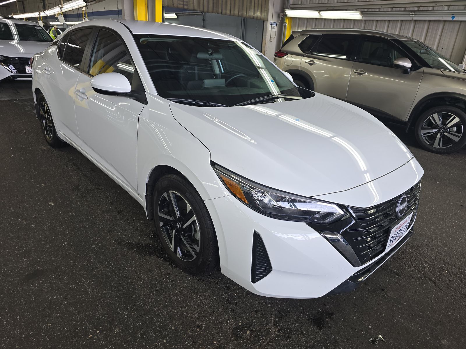 NISSAN SENTRA - 4