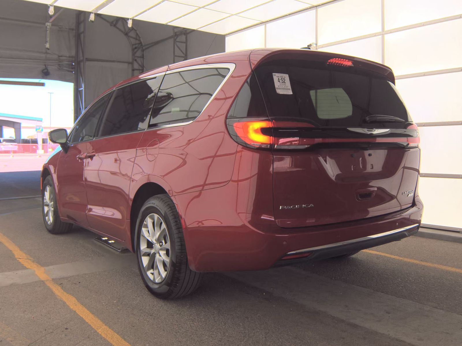 2026 Chrysler Pacifica Limited AWD