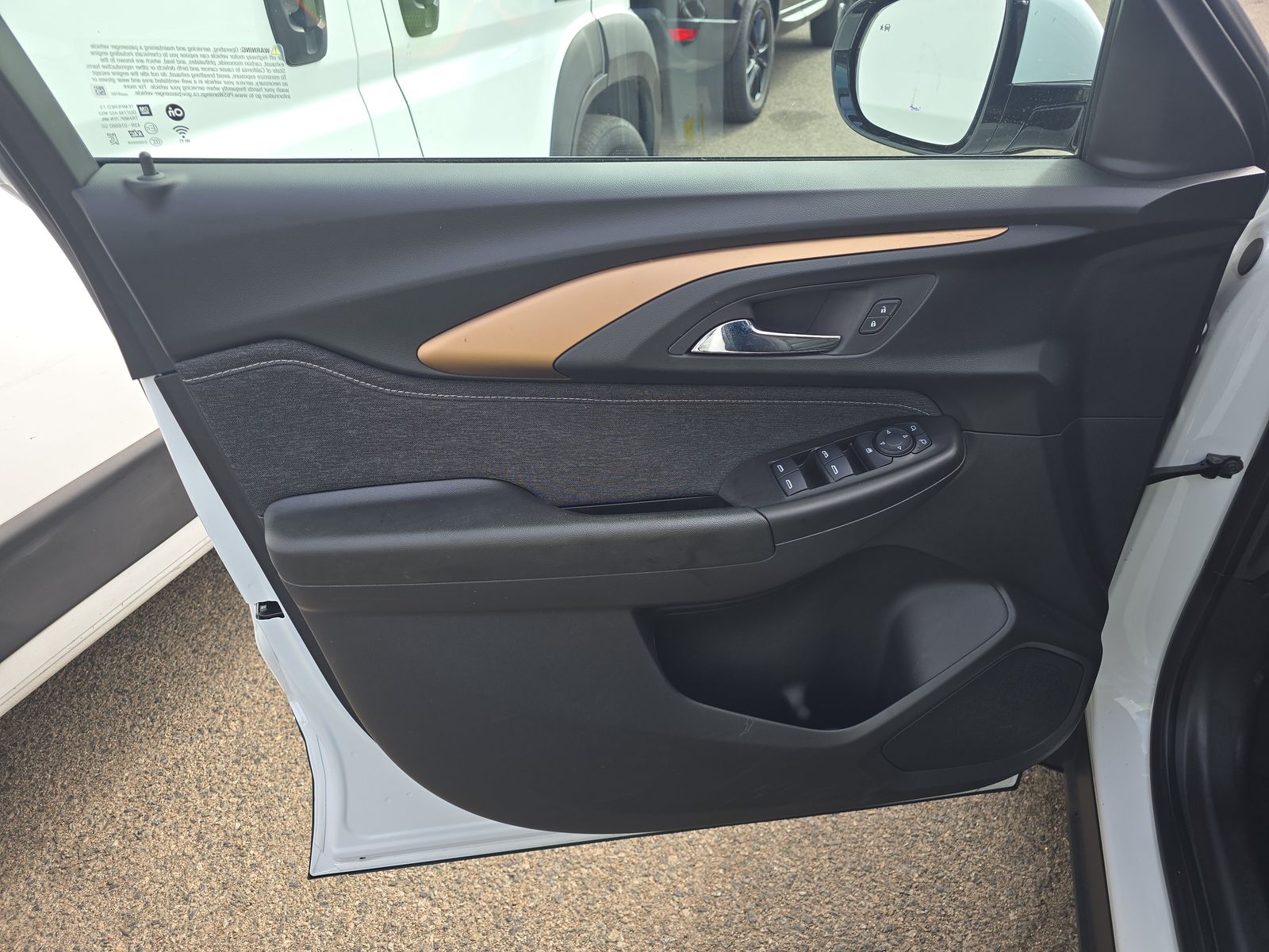 CHEVROLET ACTIV - 10