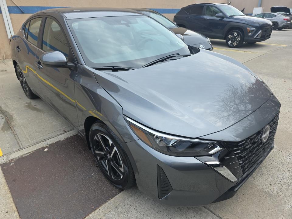 NISSAN SENTRA - 4