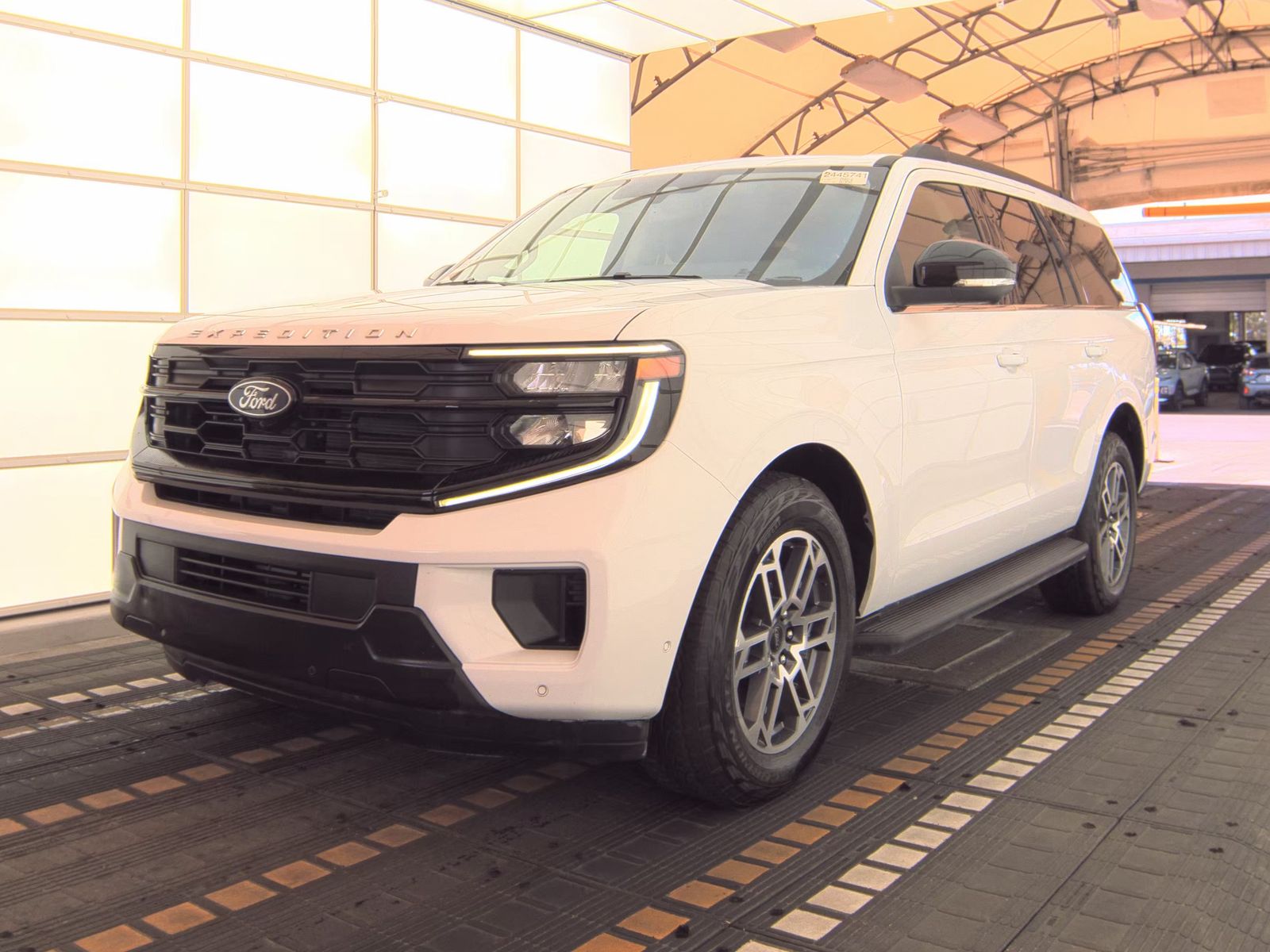 FORD EXPEDITION - 1