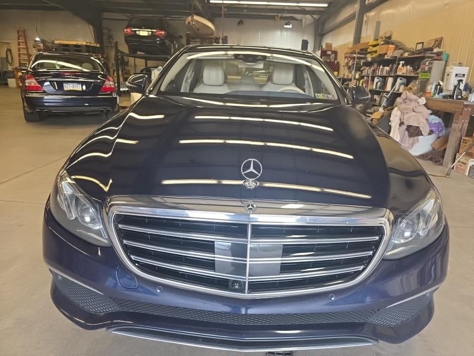 MERCEDES-BENZ E-CLASS - 3