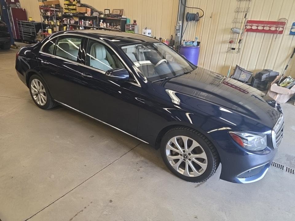 MERCEDES-BENZ E-CLASS - 4