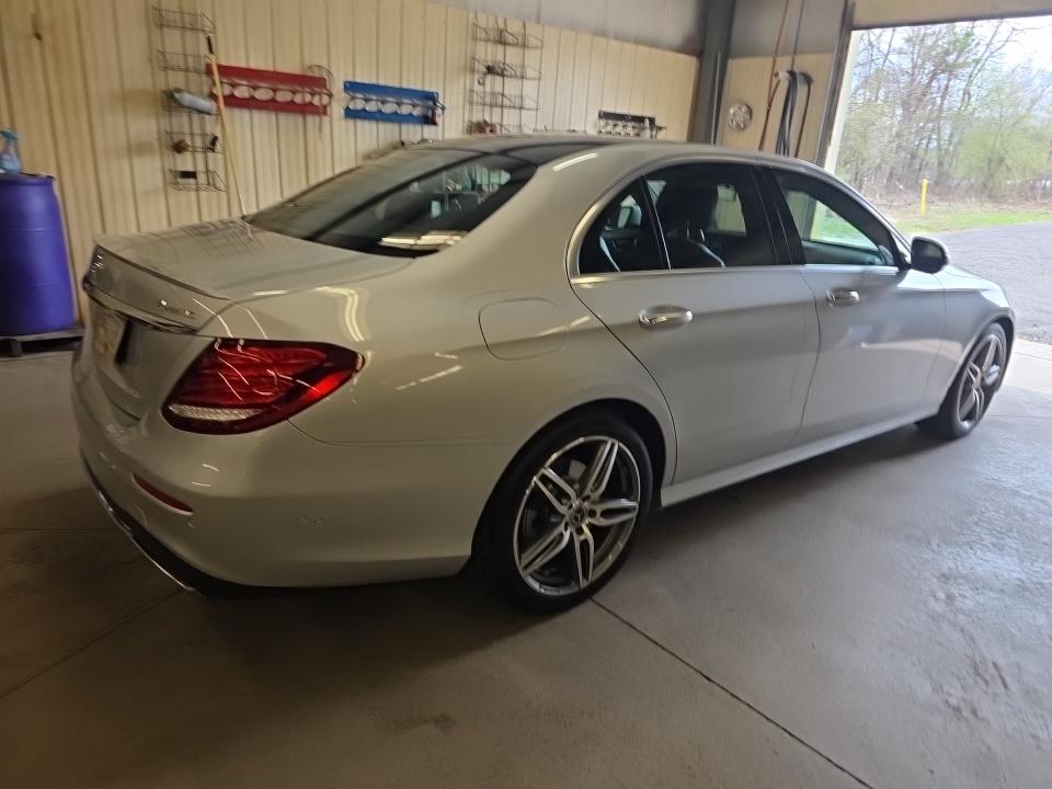 MERCEDES-BENZ E-CLASS - 5