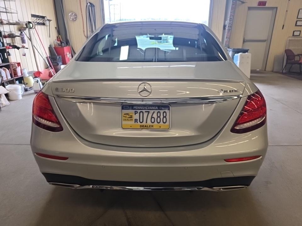 MERCEDES-BENZ E-CLASS - 6